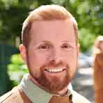 Customer review praising L.F. Fenimore Plumbing for promptly fixing a toilet and providing helpful email updates