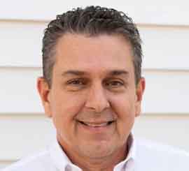 Salon owner Shannon Leigh review of excellent plumbing service completed before opening hours