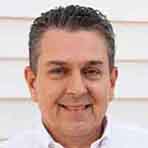 Salon owner Shannon Leigh review of excellent plumbing service completed before opening hours